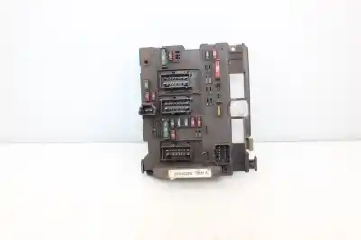 Second-hand car spare part fuse box unit for peugeot 307 break / sw (s1) break xr oem iam references 9646405280