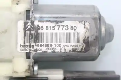 Автозапчасти б/у мотор стекла переднего правого за citroen c4 coupe 1.6 16v 120 cv / 88 kw ссылки oem iam 9681577380  