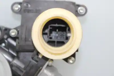 Second-hand car spare part rear left window regulator for toyota auris (e18) toyota auris oem iam references 8570102010  