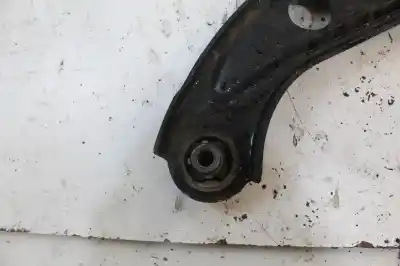 Pezzo di ricambio per auto di seconda mano braccio sospensione inferiore anteriore destro per peugeot 3008 active riferimenti oem iam 