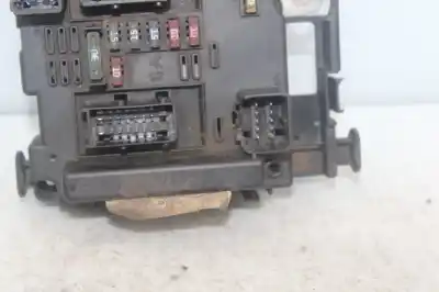 Second-hand car spare part fuse box unit for peugeot 307 (s1) xr oem iam references 9650664080  