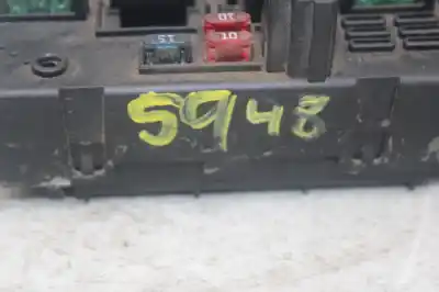 Second-hand car spare part fuse box unit for peugeot 307 (s1) xr oem iam references 9650664080  