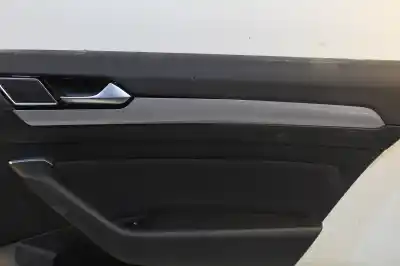 Автозапчасти б/у обивка задней правой двери за volkswagen passat variant (cb5) executive 150 cv / 110 kw ссылки oem iam 19701866101  
