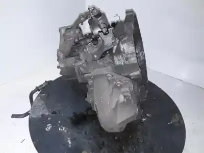 Second-hand car spare part gearbox for opel astra j sports tourer (p10) 1.7 cdti (35) oem iam references m32  