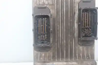 Peça sobressalente para automóvel em segunda mão centralina de motor uce por opel meriva essentia referências oem iam 8980003220  