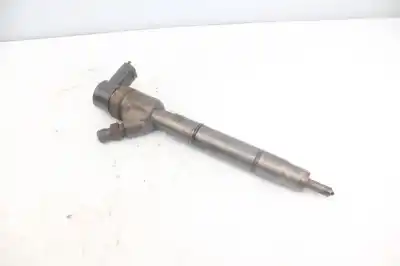 Second-hand car spare part injector for kia ceed active 116 cv / 85 kw oem iam references 338002a400   Second-hand car spare part injector for kia ceed active 116 cv / 85 kw oem iam references 338002a400