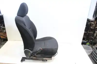 Second-hand car spare part left front seat for toyota auris active oem iam references   