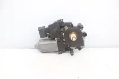 Pièce détachée automobile d'occasion MOTEUR LÈVE VITRE AVANT GAUCHE pour AUDI A3 (8L)  Références OEM IAM 114188113  