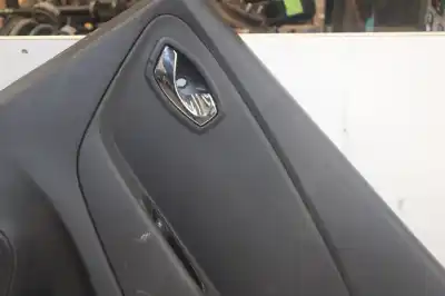 Pezzo di ricambio per auto di seconda mano rivestimento porta anteriore destro per renault captur adventure riferimenti oem iam 829a08594r  