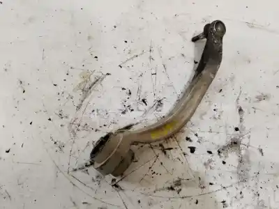 Second-hand car spare part front left lower suspension arm for volkswagen passat berlina (3b2) básico oem iam references 4d0407696j