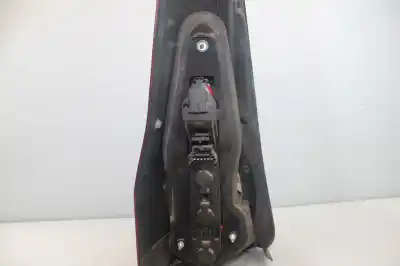 Автозапчастина б/у правий ліхтар для renault megane ii familiar expression confort 103 cv / 76 kw посилання на oem iam 8200142683  