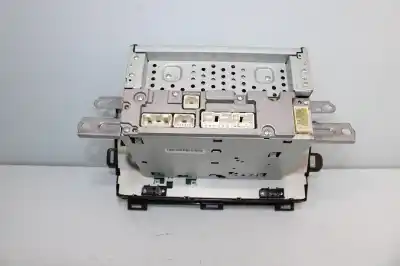 Pezzo di ricambio per auto di seconda mano impianto audio / radio cd per toyota prius (nhw30) plug-in hybrid advance riferimenti oem iam 8612047340  