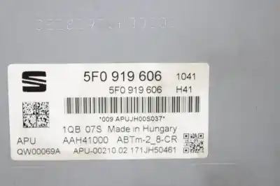Peça sobressalente para automóvel em segunda mão display gps / multimídia por seat leon (5f1) 2.0 tdi referências oem iam 5f0919606  