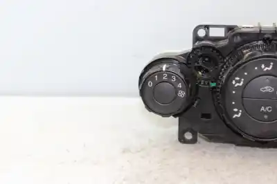 Peça sobressalente para automóvel em segunda mão comando de sofagem (chauffage / ar condicionado)  por ford fiesta (cb1) trend referências oem iam 8a6118549  