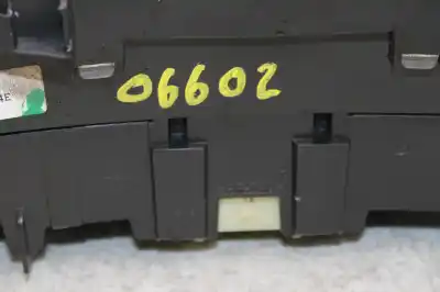 Peça sobressalente para automóvel em segunda mão quadrante por opel meriva blue line referências oem iam 13173381xt  