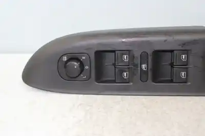Peça sobressalente para automóvel em segunda mão botão / interruptor elevador vidro dianteiro esquerdo por volkswagen golf plus (5m1) trendline 140 cv / 103 kw referências oem iam 5m1867371c