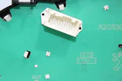 Peça sobressalente para automóvel em segunda mão quadrante por peugeot 207 confort referências oem iam 9662904080  