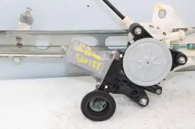 Автозапчастина б/у РЕГУЛЯТОР ПЕРЕДНЬОГО ПРАВОГО СКЛА для SUZUKI SWIFT AZG (NZ)  Посилання на OEM IAM   