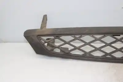 Автозапчастина б/у передня решіта для ford focus c-max (cap) * посилання на oem iam 2m518200  