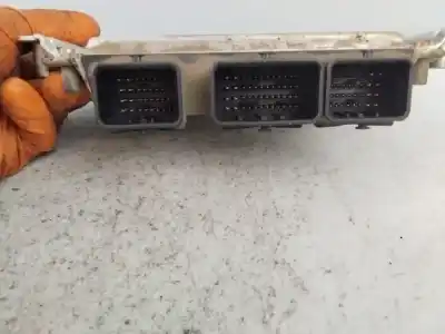 Second-hand car spare part ecu engine control for peugeot 307 break/sw (s2) x-line 109 cv / 80 kw oem iam references 9638765680