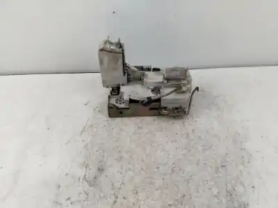 Second-hand car spare part left front door lock for peugeot 307 break/sw (s2) x-line 109 cv / 80 kw oem iam references   