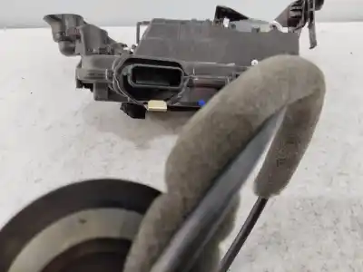 Peça sobressalente para automóvel em segunda mão fechadura da porta dianteira esquerda por renault captur ii 1.0 lpg 137 cv evolution referências oem iam 805031332r  