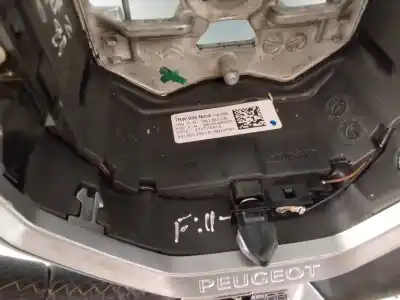 Pièce détachée automobile d'occasion VOLANT pour PEUGEOT 3008  Références OEM IAM 98105488ZD  