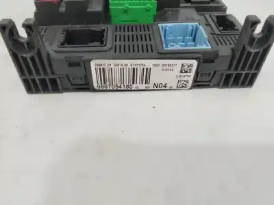 Автозапчасти б/у блок реле/предохранителей за peugeot 308 sw ii (lc_, lj_, lr_, lx_, l4_) 1.6 bluehdi 120 ссылки oem iam 9807054180  