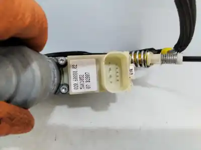 Second-hand car spare part passenger side right window regulator for bmw serie 7 (e65/e66) 730d oem iam references 7202480e  