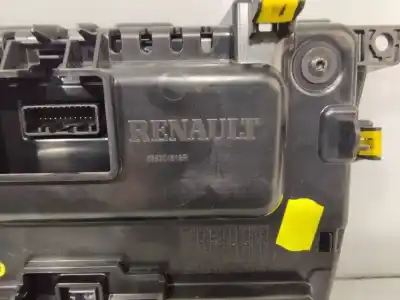 Peça sobressalente para automóvel em segunda mão display gps / multimídia por renault kadjar zen 116 cv / 85 kw referências oem iam 688301818r