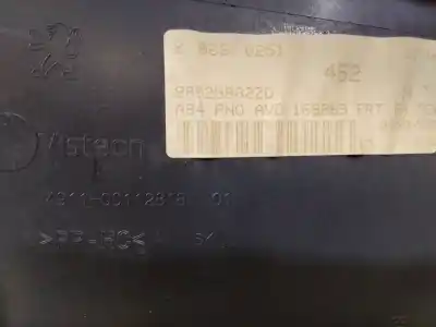 Pezzo di ricambio per auto di seconda mano rivestimento porta anteriore destro per peugeot 2008 (--.2013->) allure riferimenti oem iam 98029882zd