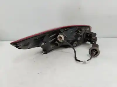 Автозапчастина б/у правий ліхтар для kia xceed edrive phev посилання на oem iam 92402j7300  