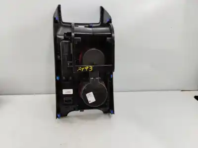 Автозапчастина б/у центральна консоль для kia xceed edrive phev посилання на oem iam 84698j7000  