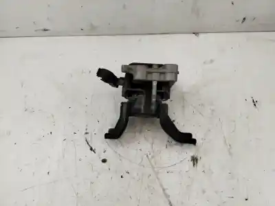 Second-hand car spare part front engine support for toyota auris hybrid active oem iam references   