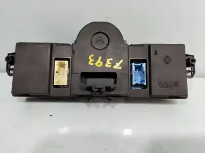 Peça sobressalente para automóvel em segunda mão comando de sofagem (chauffage / ar condicionado) por renault clio iii confort expression referências oem iam 8200296683  
