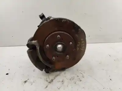 Second-hand car spare part front left knuckle for toyota auris básico oem iam references   