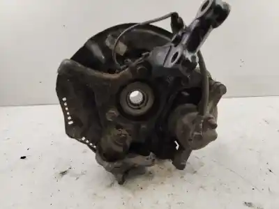 Second-hand car spare part front left knuckle for toyota auris básico oem iam references   