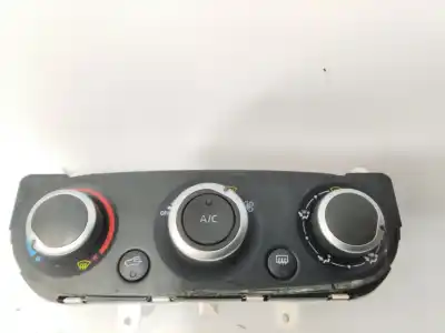 Pièce détachée automobile d'occasion COMMANDE DE CLIMATISATION / CHAUFFAGE pour RENAULT CLIO IV  Références OEM IAM 5R5841100  