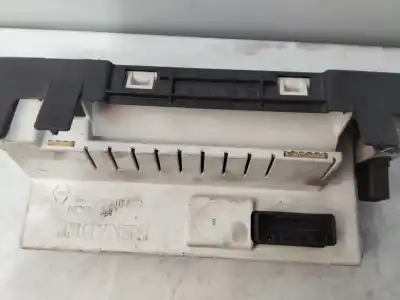 Pezzo di ricambio per auto di seconda mano display multifunzione per renault clio iii extreme 106 cv / 78 kw riferimenti oem iam 8200307273c  