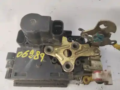 Second-hand car spare part left front door lock for ssangyong rexton 270 xdi limited oem iam references   