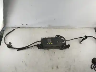 Pièce détachée automobile d'occasion frein à main électrique pour renault scenic ii dynamique 131 cv / 96 kw références oem iam 8200734628   Pièce détachée automobile d'occasion frein à main électrique pour renault scenic ii dynamique 131 cv / 96 kw références oem iam 8200734628