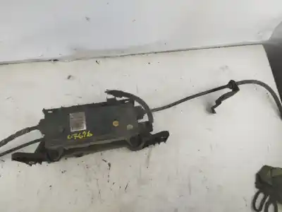 Pièce détachée automobile d'occasion frein à main électrique pour renault scenic ii dynamique 131 cv / 96 kw références oem iam 8200734628   Pièce détachée automobile d'occasion frein à main électrique pour renault scenic ii dynamique 131 cv / 96 kw références oem iam 8200734628