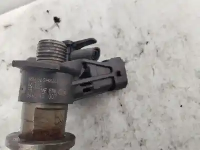 İkinci el araba yedek parçası ENJEKTÖR için RENAULT LAGUNA III BERLINA  OEM IAM referansları 82409398  