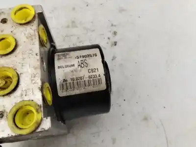 Pezzo di ricambio per auto di seconda mano abs per fiat doblo cargo sx kasten 95 cv / 70 kw riferimenti oem iam 51902576  