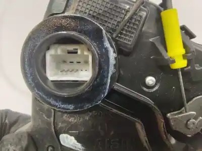 Second-hand car spare part left front door lock for toyota auris (e18) toyota auris oem iam references   