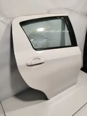 Second-hand car spare part rear right door for toyota yaris hsd active oem iam references   