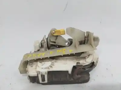 Second-hand car spare part front right door lock for jeep compass limited oem iam references   