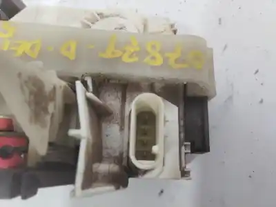 Peça sobressalente para automóvel em segunda mão fechadura da porta dianteira direita por jeep compass limited referências oem iam 