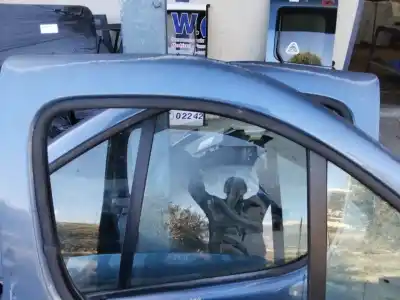 Tweedehands auto-onderdeel rechts voordeur voor opel vivaro combi 2.7t corto 101 cv / 74 kw oem iam-referenties 