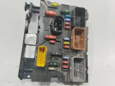 Peça sobressalente para automóvel em segunda mão caixa de fusíveis e relés por citroen c2 audace referências oem iam 9664055580  